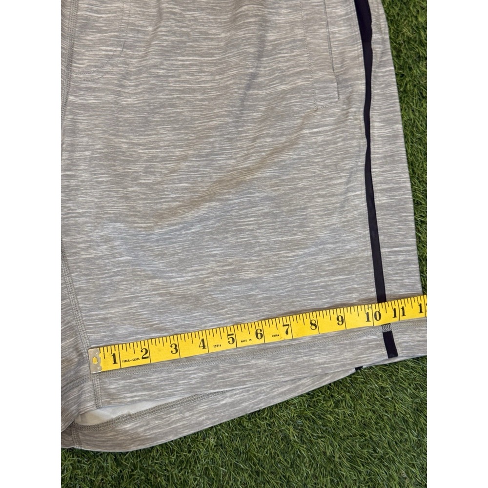 Lululemon Shorts Mens XXL Gray Lined 9" Running Drawstring Pockets Athleisure - Picture 8 of 10